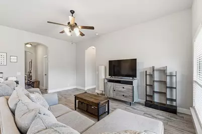211 Nickolas Drive, Princeton, TX 75407 - Photo 2