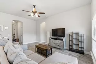 211 Nickolas Dr, Princeton, TX 75407 - Photo 2