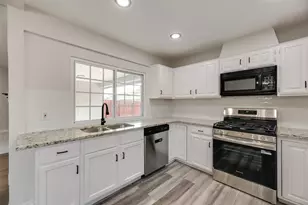 1422 Westwood Dr, Lewisville, TX 75067 - Photo 6