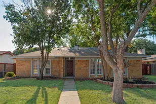 1422 Westwood Dr, Lewisville, TX 75067 - Photo 2
