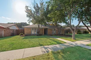 1422 Westwood Dr, Lewisville, TX 75067 - Photo 4