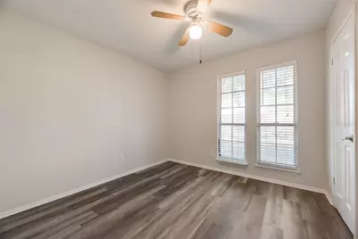 1422 Westwood Drive, Lewisville, TX 75067 - Photo 14