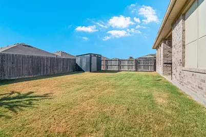 1048 Waverly Drive, Van Alstyne, TX 75495 - Photo 6