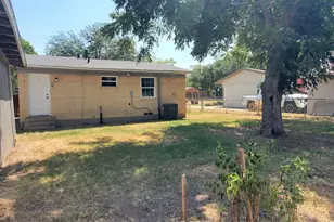 935 Powell Rd, Mesquite, TX 75149 - Photo 14