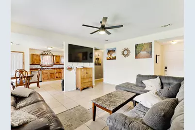 625 Linda Court, Joshua, TX 76058 - Photo 2