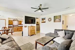 625 Linda Ct, Joshua, TX 76058 - Photo 2