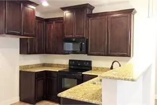 2208 Oliver St, Greenville, TX 75401 - Photo 4