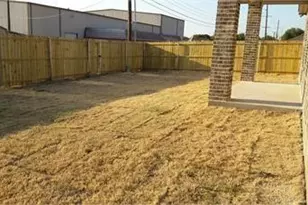 2208 Oliver St, Greenville, TX 75401 - Photo 18