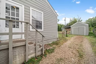 3324 W Clarendon Drive, Dallas, TX 75211 - Photo 14
