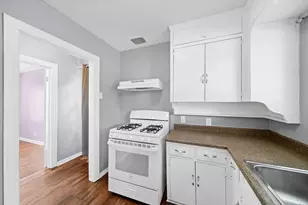 3324 W Clarendon Dr, Dallas, TX 75211 - Photo 8