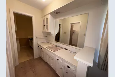 806 Sharpshire Street, Grand Prairie, TX 75050 - Photo 34
