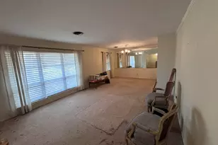 806 Sharpshire St, Grand Prairie, TX 75050 - Photo 6