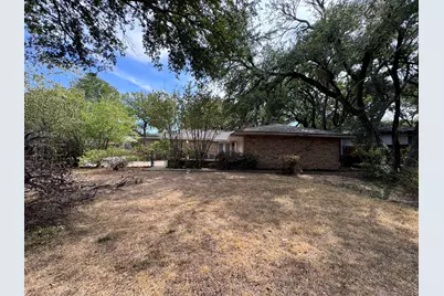 806 Sharpshire Street, Grand Prairie, TX 75050 - Photo 4