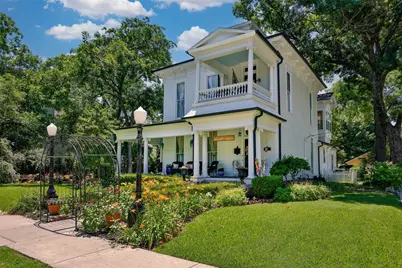 319 S Denton Street, Gainesville, TX 76240 - Photo 12