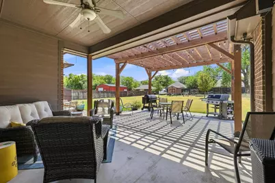 603 E Burks Street, Pilot Point, TX 76258 - Photo 28