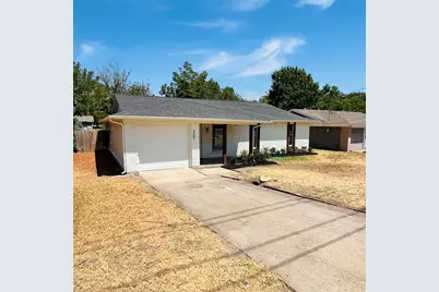 327 E Center Street, Duncanville, TX 75116 - Photo 2