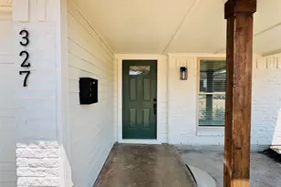 327 E Center St, Duncanville, TX 75116 - Photo 4