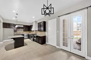 8607 Calvin Rd, Irving, TX 75063 - Photo 12