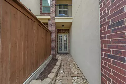 8607 Calvin Road, Irving, TX 75063 - Photo 10