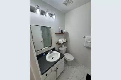 237 Volunteer Drive, Arlington, TX 76014 - Photo 8