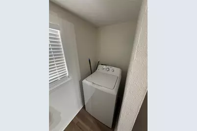 237 Volunteer Drive, Arlington, TX 76014 - Photo 6
