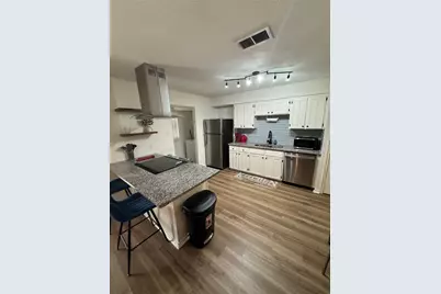 237 Volunteer Drive, Arlington, TX 76014 - Photo 4
