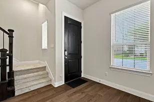 303 Ferndale St, Lewisville, TX 75056 - Photo 4