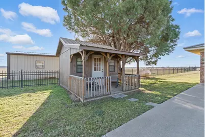 401 Hubbard Lane, Lipan, TX 76462 - Photo 32