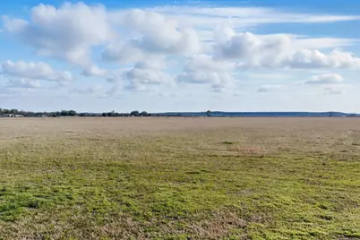 401 Hubbard Lane, Lipan, TX 76462 - Photo 34