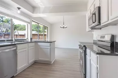3400 Spring Meadow Lane, Flower Mound, TX 75028 - Photo 10