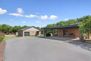 354 Bluebonnet Ln, Lorena, TX 76655 - Photo 4
