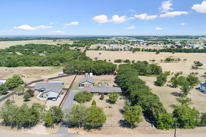 354 Bluebonnet Lane, Lorena, TX 76655 - Photo 2