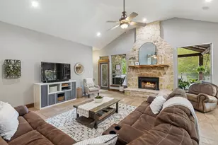 6810 Trinity Falls Pkwy, McKinney, TX 75071 - Photo 8