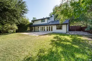 10131 Pensive Dr, Dallas, TX 75229 - Photo 24