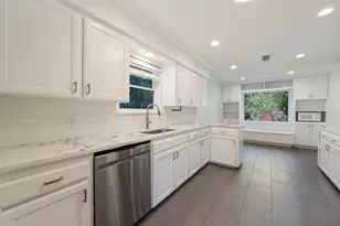 10131 Pensive Dr, Dallas, TX 75229 - Photo 8
