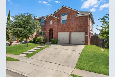 2909 Merry View Lane, Fort Worth, TX 76120 - Photo 2