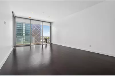 2900 McKinnon Street #403, Dallas, TX 75201 - Photo 4