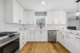 3889 Davila Dr, Dallas, TX 75220 - Photo 14
