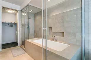 2900 McKinnon St, Dallas, TX 75201 - Photo 10