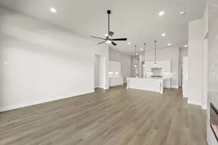 604 Ole Opry Dr, Burleson, TX 76028 - Photo 22