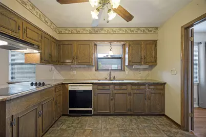 813 Brookhurst Drive, Richardson, TX 75080 - Photo 12
