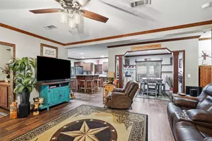 3717 Woodview Dr, Joshua, TX 76058 - Photo 10
