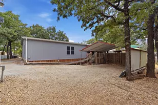 3717 Woodview Dr, Joshua, TX 76058 - Photo 36