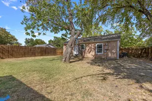 1001 S Fifth St, Garland, TX 75040 - Photo 12
