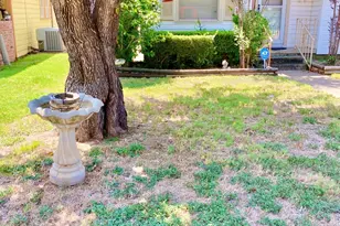 113 Moon St, Cleburne, TX 76033 - Photo 2