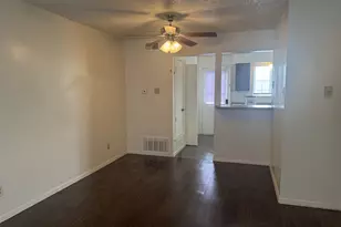 2802 Wimbledon Ct, Garland, TX 75041 - Photo 4