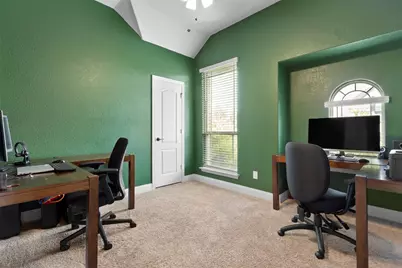 460 Country Meadows Boulevard, Waxahachie, TX 75165 - Photo 8