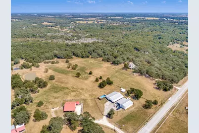 225 County Road 286, Collinsville, TX 76233 - Photo 38
