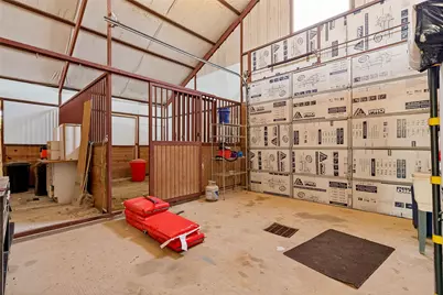 225 County Road 286, Collinsville, TX 76233 - Photo 34