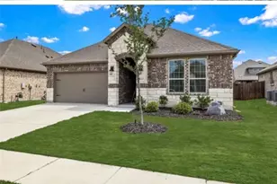 10812 Table Bluff St, Aubrey, TX 76227 - Photo 2